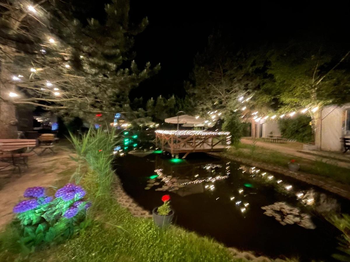Hotel Garden Oleśnica Exteriör bild