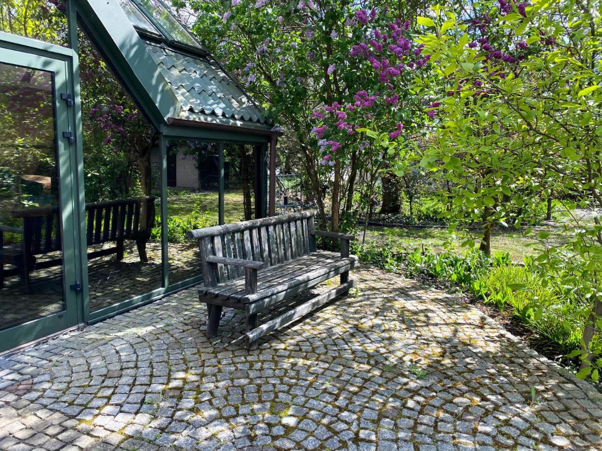 Hotel Garden Oleśnica Exteriör bild